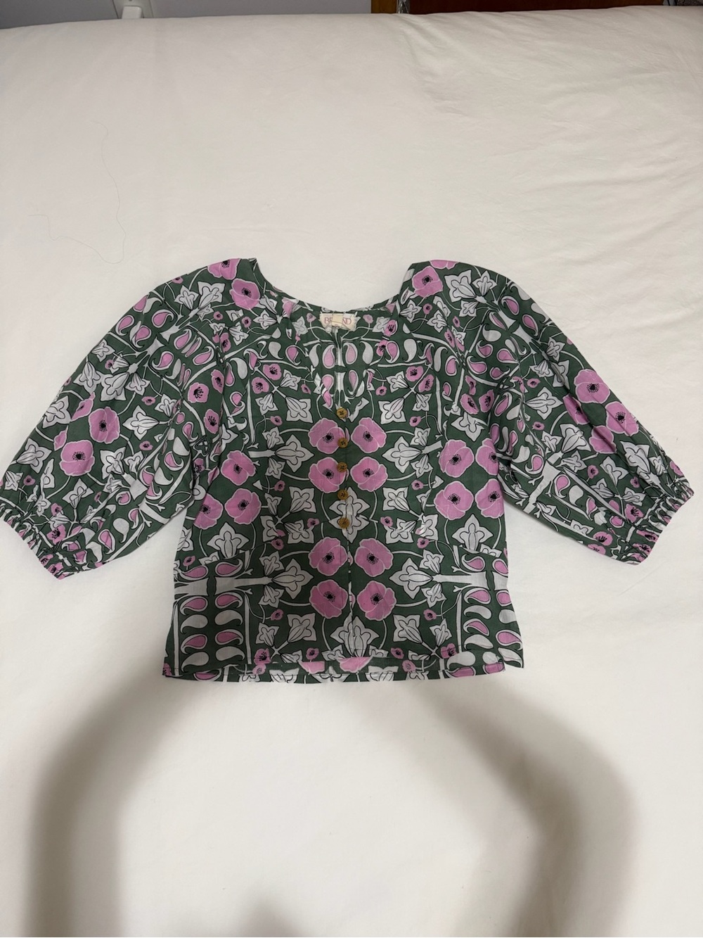 NWT Beyond by Vera Vivi Top in Heritage Wisteria Verdure Print - Picture 7 of 11